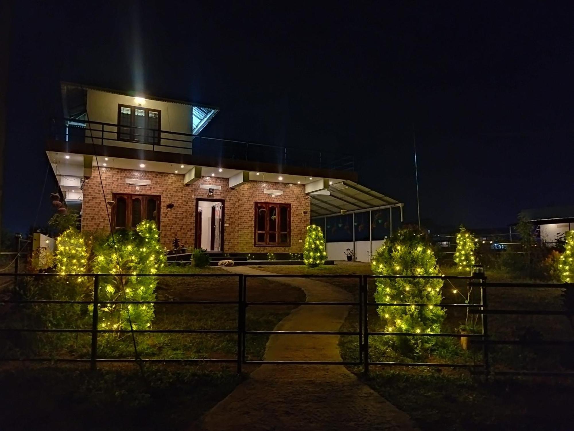 The Celeste Inn Vagamon Bagian luar foto